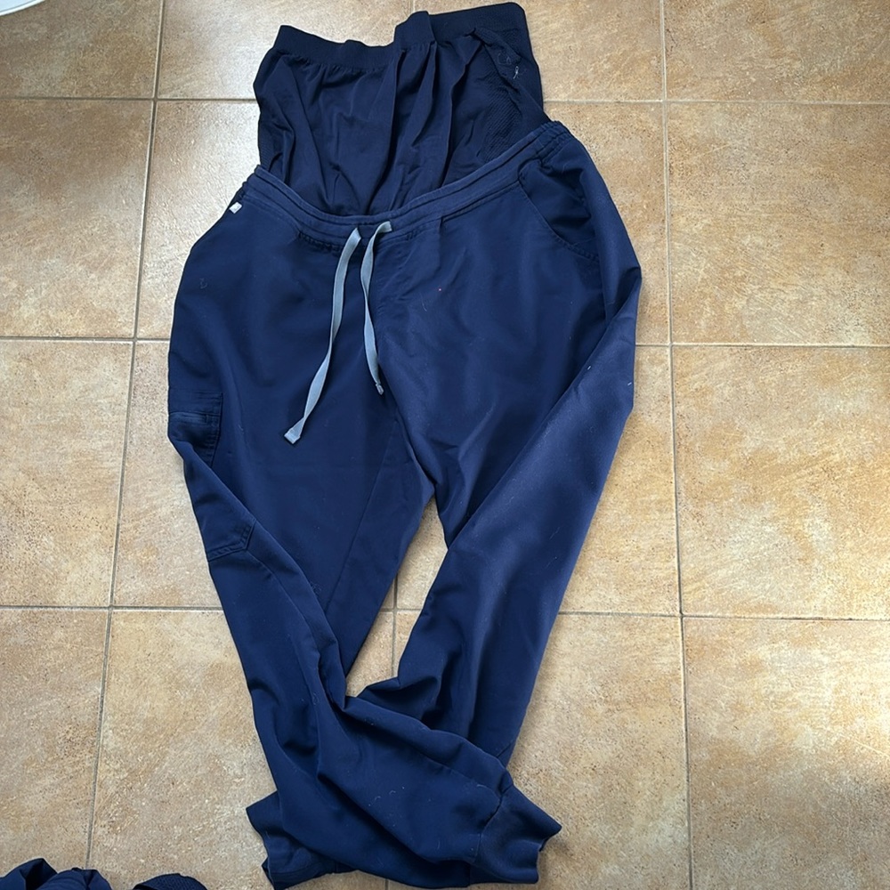Figs maternity scrub joggers, Navy Blue